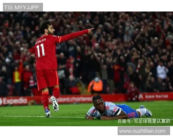 足球明星在赛场上的感人泪水瞬间揭示了他们背后的辛酸与坚持